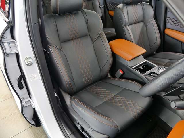 三菱 アウトランダーＰＨＥＶ ＰＨＥＶ ２．４ Ｐ ４ＷＤ R6年 (東海) 99