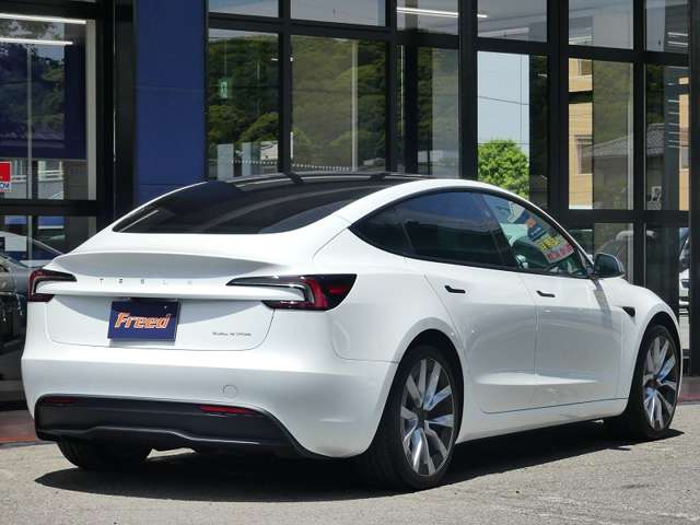 テスラ モデル３ ロングレンジ ＡＷＤ R5年 (東海) 99