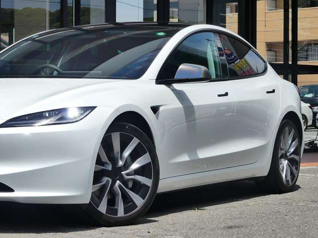テスラ モデル３ ロングレンジ ＡＷＤ R5年 (東海) 99