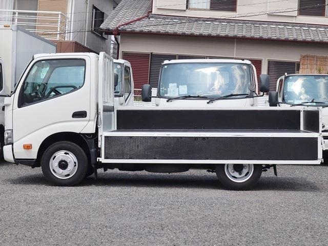 トヨタ ダイナ 平ボディ 積載２Ｔ 標準１０尺 R4年 (東海) 99