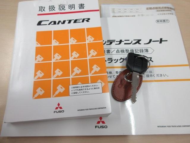 三菱フソウ キャンター 平ボディ 積載２Ｔ 全低床セミロング R1年 (東海) 99