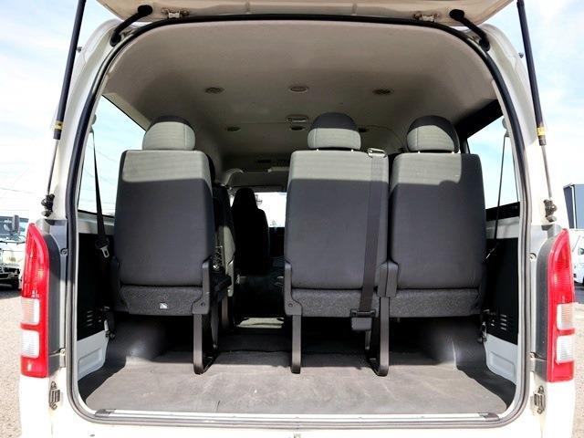 トヨタ ハイエースバン １０人乗ワゴン ＤＸ ４ＷＤ H29年 (東海) 99