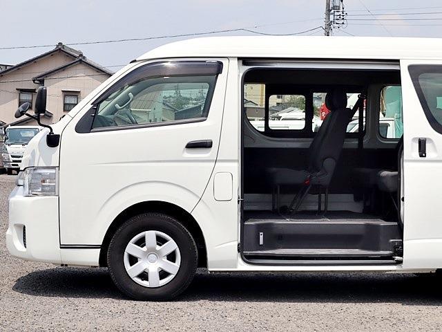 トヨタ ハイエースバン １０人乗 ワゴン 左パワースライドドア H28年 (東海) 99