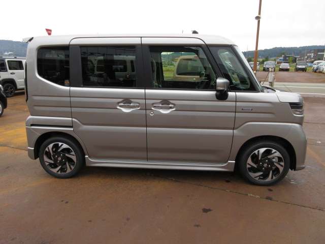 スズキ スペーシア ６６０ カスタム ハイブリッド ＸＳ ４ＷＤ R7年 (甲信越・北陸) 99