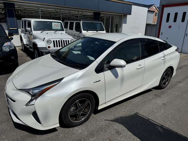 トヨタ プリウス １．８ Ｓ H28年 (東海) 99