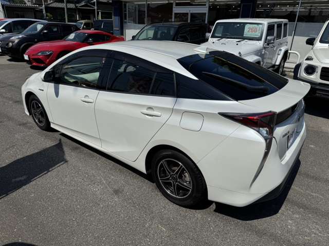 トヨタ プリウス １．８ Ｓ H28年 (東海) 99