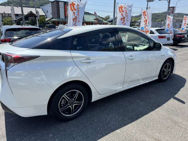 トヨタ プリウス １．８ Ｓ H28年 (東海) 99