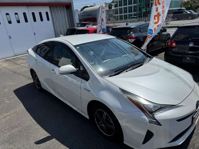 トヨタ プリウス １．８ Ｓ H28年 (東海) 99