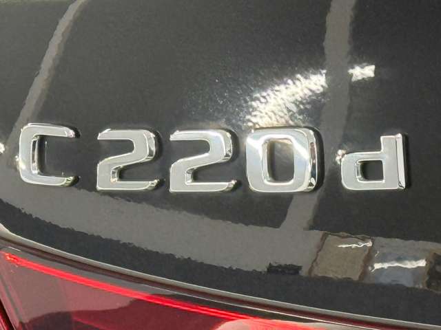 メルセデスベンツ Ｃクラス Ｃ２２０ Ｄ アバンギャルド ＡＭＧライン （ＩＳＧ搭載モデル） ディーゼルターボ R4年 (関東) 99