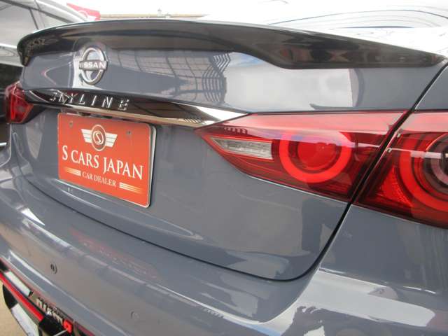 日産 スカイライン ３．０ ＮＩＳＭＯ ＲＥＣＡＲＯシート＋カーボン製フィニッシャー装着車 R6年 () 99