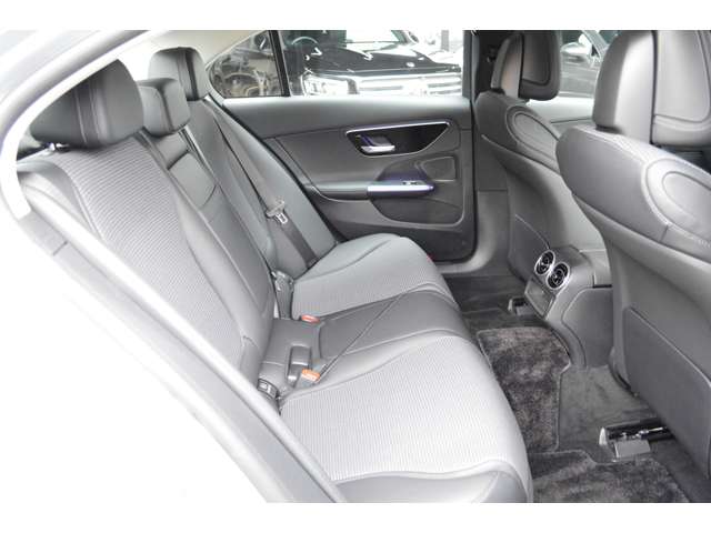メルセデスベンツ Ｃクラス Ｃ１８０ アバンギャルド （ＩＳＧ搭載モデル） ＭＰ２０２３０１ R5年 (関東) 99