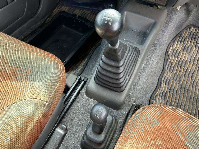 スズキ ジムニー ６６０ ＫＡＮＳＡＩ ４ＷＤ H11年 (九州・沖縄) 99