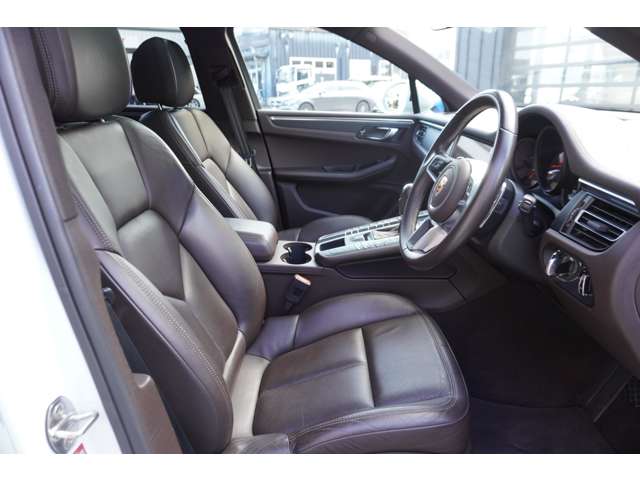 ポルシェ マカン ＰＤＫ ４ＷＤ R2年 (東北) 99