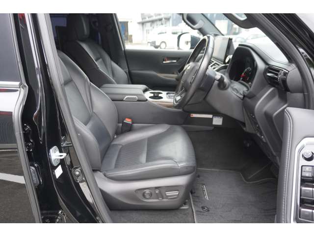 トヨタ ランドクルーザー ３．３ ＺＸ ディーゼルターボ ４ＷＤ R5年 (東北) 99