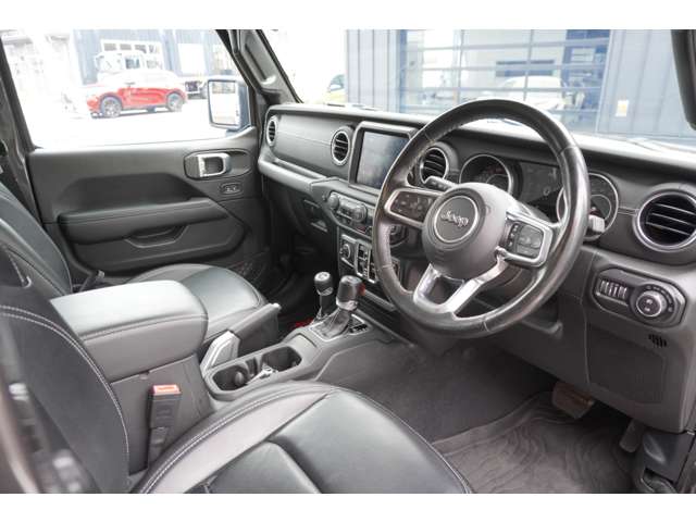 ジープ ラングラー　アンリミテッド アンリミテッド サハラ ２．０Ｌ ４ＷＤ R2年 (東北) 99
