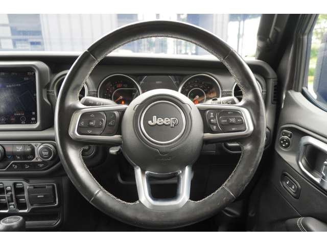 ジープ ラングラー　アンリミテッド アンリミテッド サハラ ２．０Ｌ ４ＷＤ R2年 (東北) 99