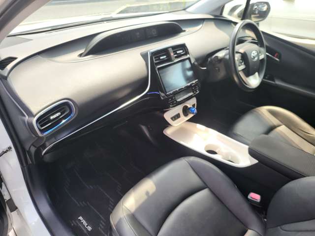 トヨタ プリウス １．８ Ｓ ツーリングセレクション H28年 (関東) 99