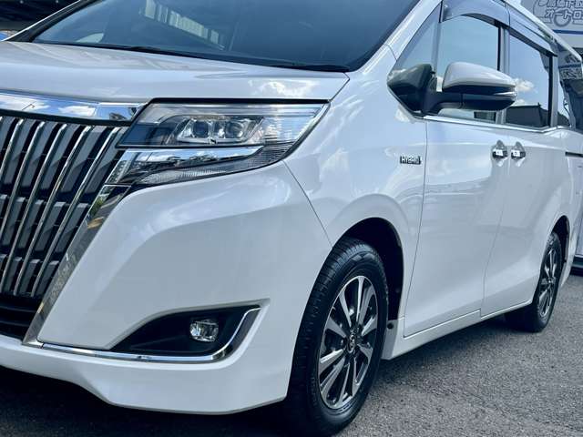 トヨタ エスクァイア　ハイブリッド １．８ ハイブリッド ＧＩ H29年 (近畿) 99