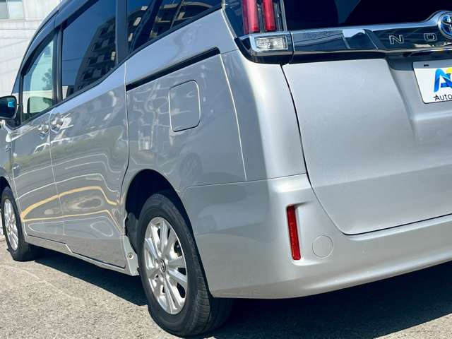 トヨタ ノア １．８ ハイブリッド Ｘ H29年 (近畿) 99