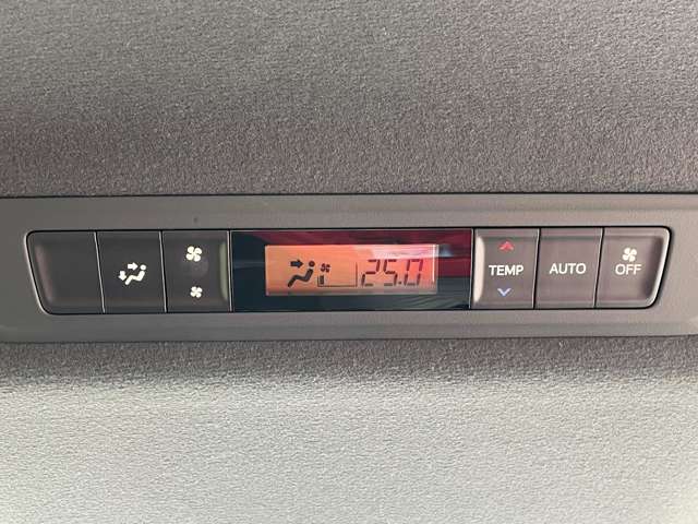 トヨタ ヴォクシー ２．０ ＺＳ 煌ＩＩ R1年 (近畿) 99