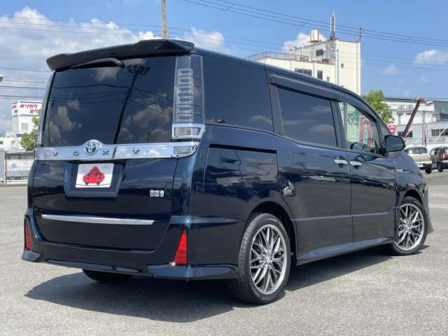 トヨタ ヴォクシー １．８ ハイブリッド ＺＳ 煌 H30年 (近畿) 99
