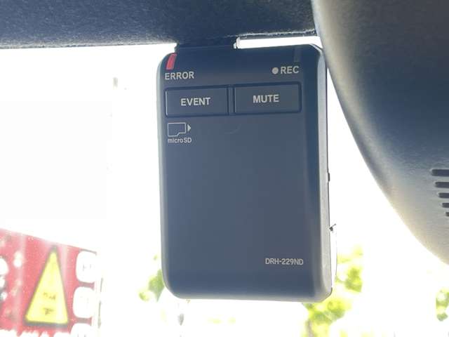 ホンダ Ｎ　ＢＯＸ カスタム ６６０ ターボ コーディネートスタイル ２トーン R5年 (近畿) 99