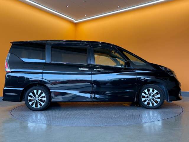 日産 セレナ ２．０ ハイウェイスター H29年 (近畿) 99