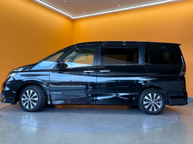日産 セレナ ２．０ ハイウェイスター H29年 (近畿) 99