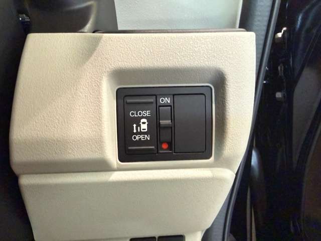 ホンダ Ｎ　ＢＯＸ ６６０ R8年 (近畿) 99