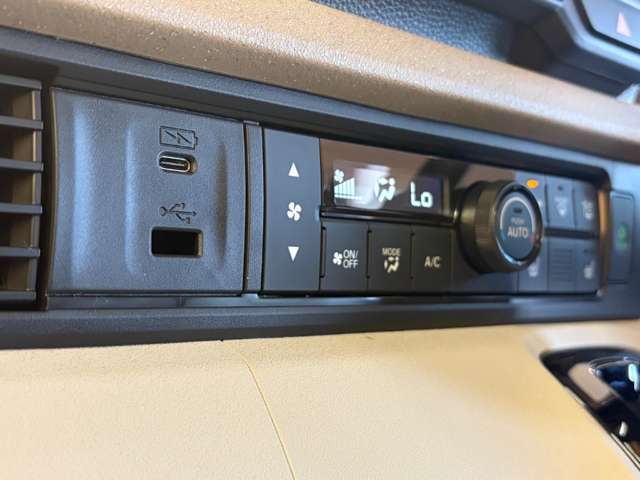 ホンダ Ｎ　ＢＯＸ ６６０ ファッションスタイル ２トーン R8年 (近畿) 99