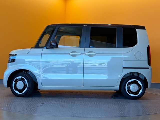 ホンダ Ｎ　ＢＯＸ ６６０ ファッションスタイル ２トーン R8年 (近畿) 99