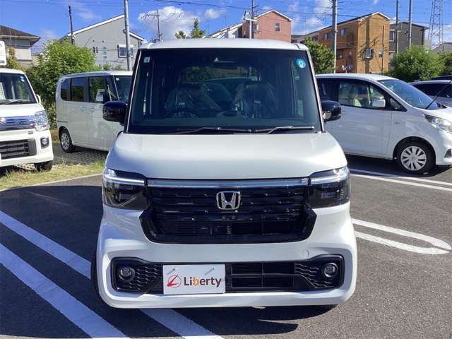 ホンダ Ｎ　ＢＯＸ カスタム ６６０ ブラック スタイル R8年 (近畿) 99