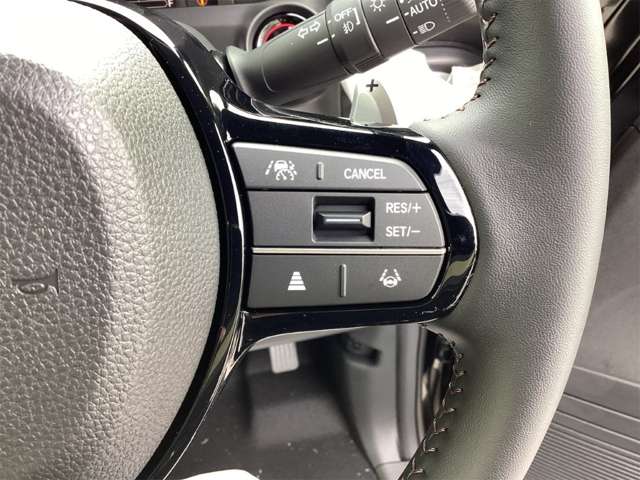 ホンダ Ｎ　ＢＯＸ カスタム ６６０ ターボ ブラック スタイル R8年 (近畿) 99