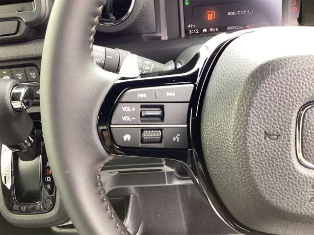 ホンダ Ｎ　ＢＯＸ カスタム ６６０ ターボ ブラック スタイル R8年 (近畿) 99