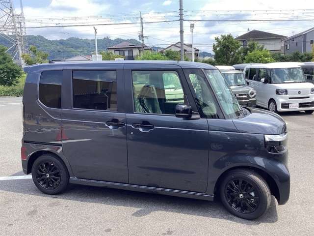 ホンダ Ｎ　ＢＯＸ カスタム ６６０ ブラック スタイル R8年 (近畿) 99
