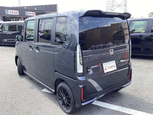 ホンダ Ｎ　ＢＯＸ カスタム ６６０ ブラック スタイル R8年 (近畿) 99