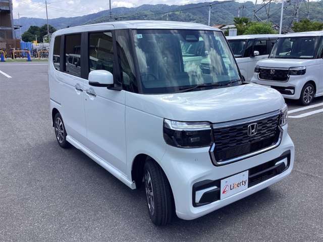 ホンダ Ｎ　ＢＯＸ カスタム ６６０ R8年 (近畿) 99