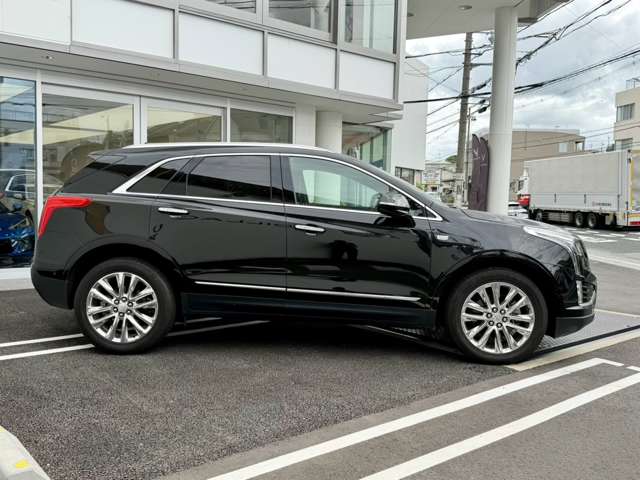 キャデラック ＸＴ５　クロスオーバー スポーツ エディション ４ＷＤ R1年 (近畿) 99