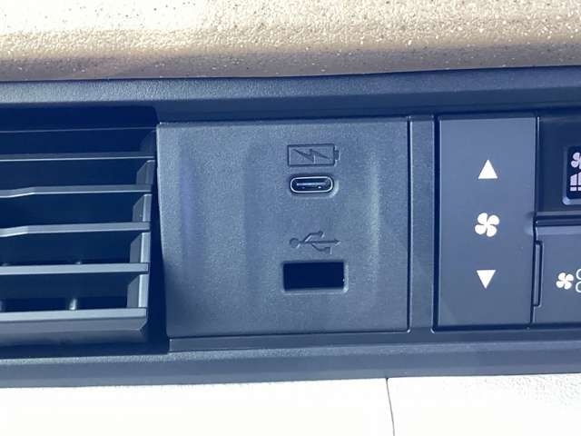 ホンダ Ｎ　ＢＯＸ ６６０ R8年 (近畿) 99