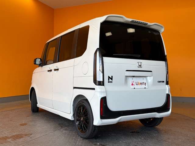 ホンダ Ｎ　ＢＯＸ カスタム ６６０ ブラック スタイル R8年 (近畿) 99