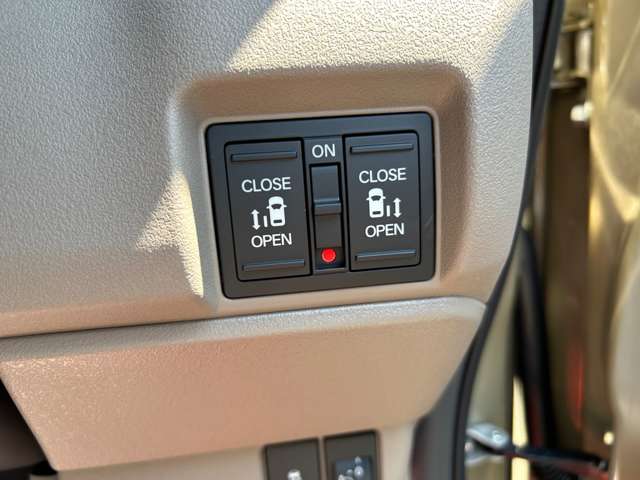 ホンダ Ｎ　ＢＯＸ ジョイ ６６０ ２トーン R8年 (四国) 99