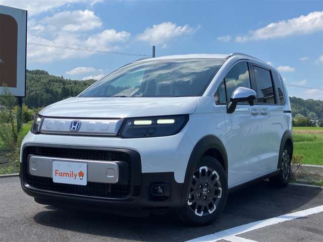 ホンダ フリード　ハイブリッド １．５ Ｅ：ＨＥＶ クロスター R8年 (東海) 99