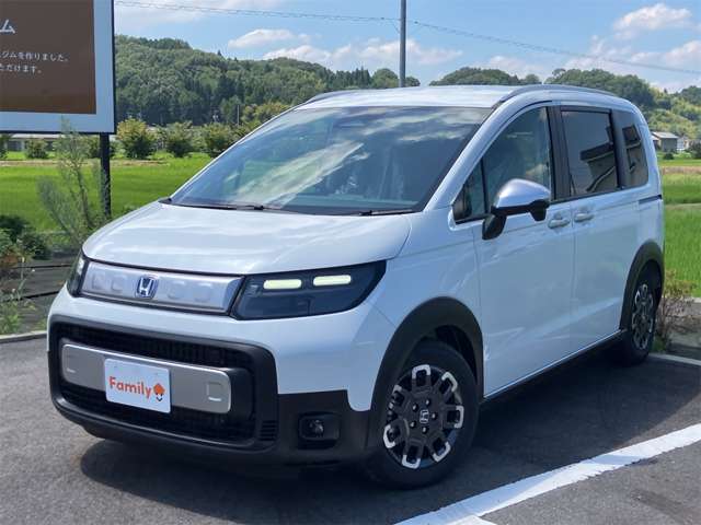 ホンダ フリード　ハイブリッド １．５ Ｅ：ＨＥＶ クロスター R8年 (東海) 99