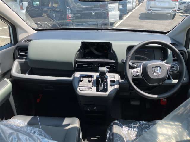 ホンダ フリード　ハイブリッド １．５ Ｅ：ＨＥＶ クロスター R8年 (東海) 99