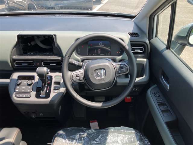 ホンダ フリード　ハイブリッド １．５ Ｅ：ＨＥＶ クロスター R8年 (東海) 99