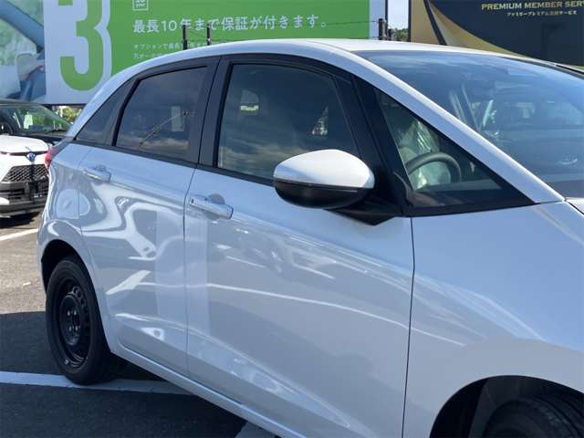 ホンダ フィット　ハイブリッド １．５ Ｅ：ＨＥＶ ホーム R8年 (東海) 99