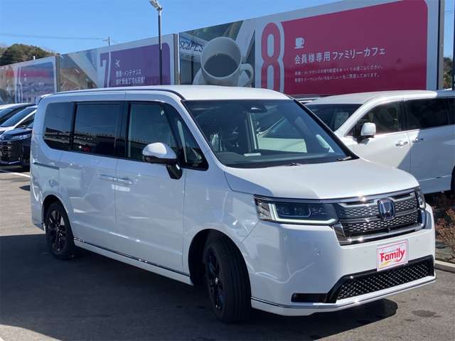 ホンダ ステップワゴン　ハイブリッド ２．０ Ｅ：ＨＥＶ スパーダ R8年 (東海) 99