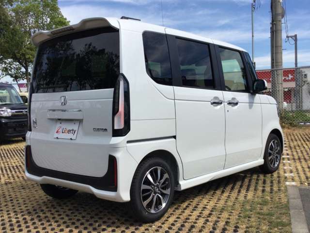 ホンダ Ｎ　ＢＯＸ カスタム ６６０ R8年 (近畿) 99