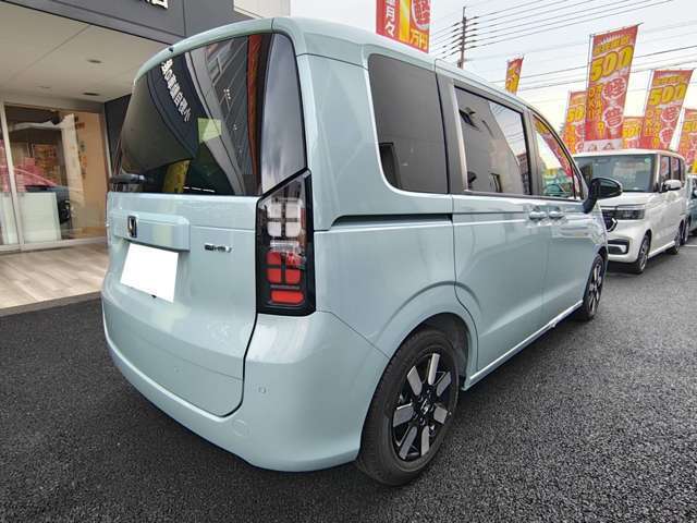 ホンダ フリード　ハイブリッド １．５ Ｅ：ＨＥＶ エアー ＥＸ R8年 (九州・沖縄) 99