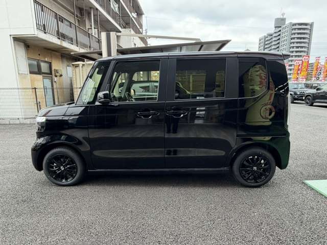 ホンダ Ｎ　ＢＯＸ カスタム ６６０ ブラック スタイル R8年 (九州・沖縄) 99